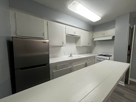 4th image of 2006 Colquitt St APT 2