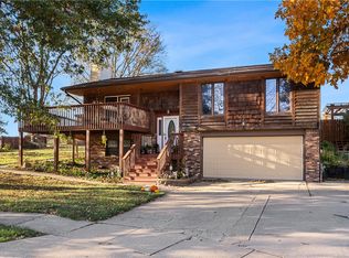 140 Dayton Cir, Hartford, IA 50118