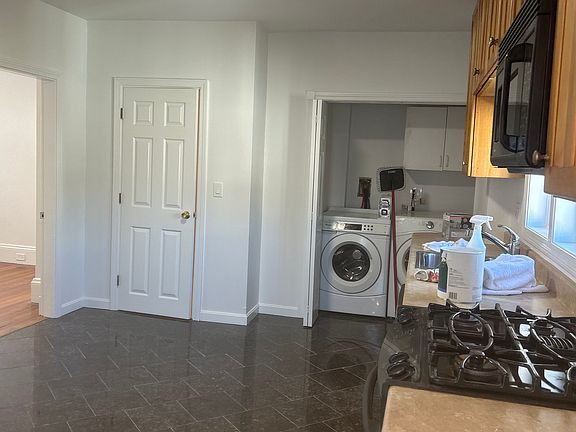 Kitchen | laundry/dryer
