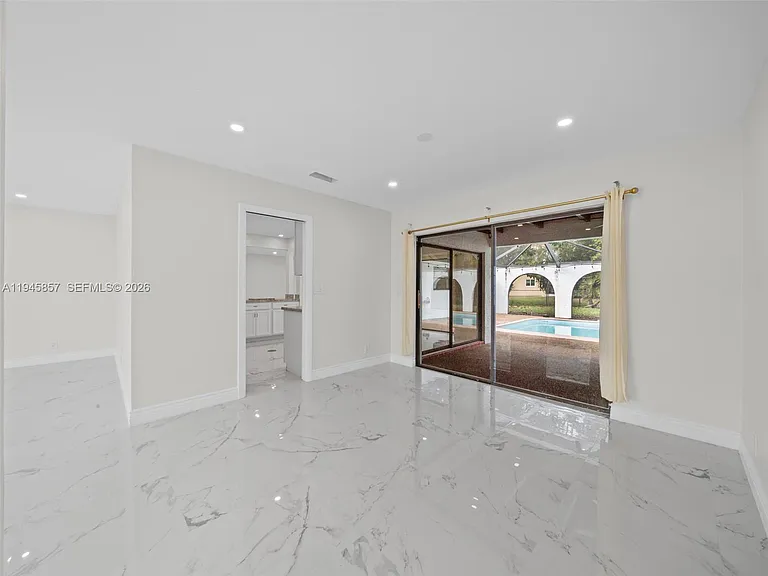 10251 NW 39th Ct — Photo 29