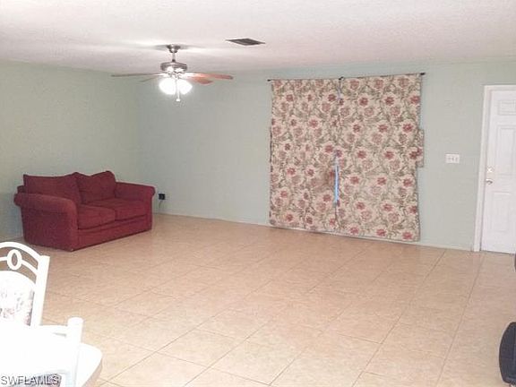 3rd image of 2140 SW 12th Ave