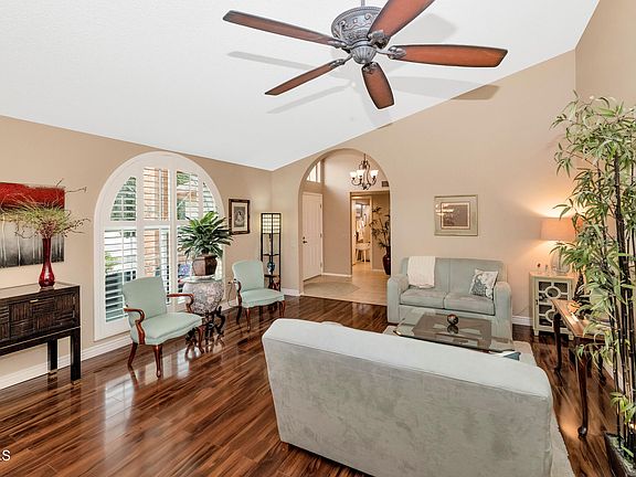 5th image of 12319 W WESTGATE Drive