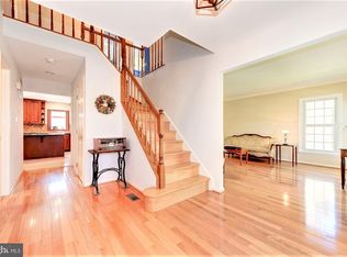 2618 Iron Forge Rd, Herndon, VA 20171