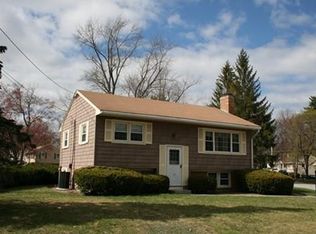 28 Buckman Dr, Chelmsford, MA 01824