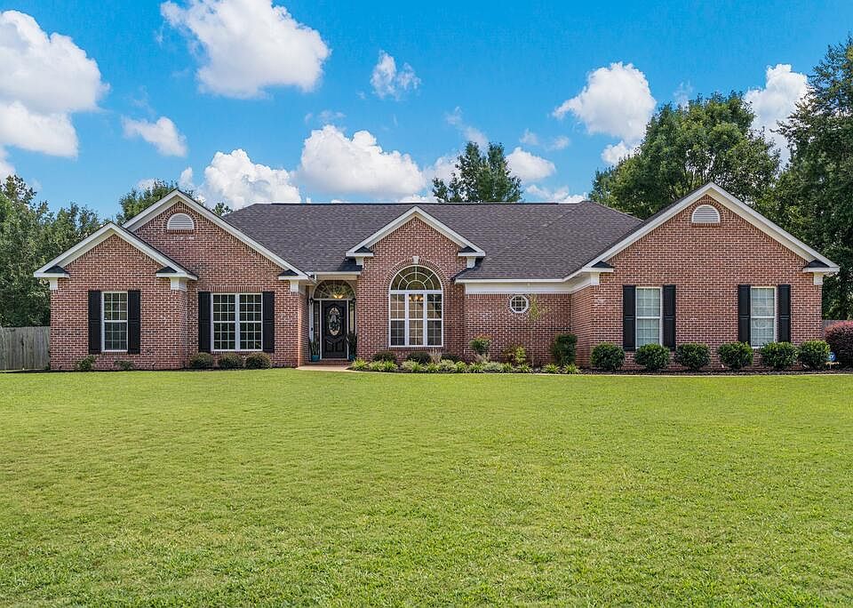1st image of 7005 Daniel Ct