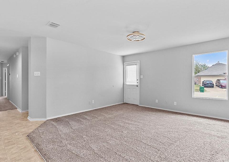 1st image of 500 Canvas Ct #500