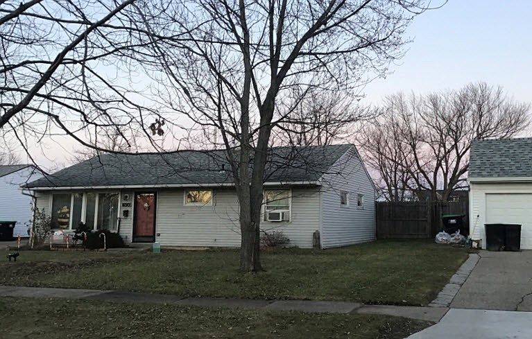 2nd image of 1150 La Salle Ave