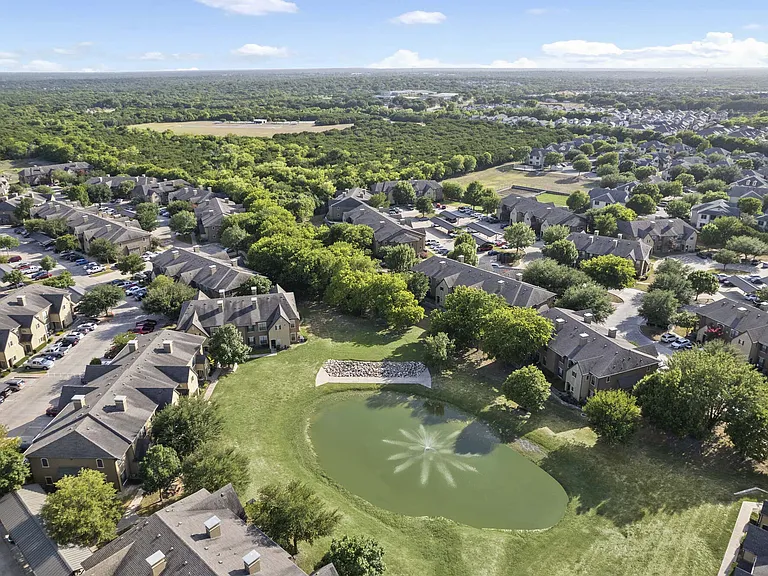 Camden Shadow Brook — Photo 39