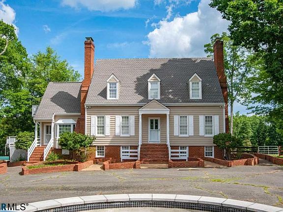 3rd image of 115 Mount Burgha Ln