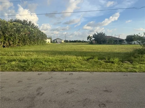 2724 NW 11th St, Cape Coral, FL 33993