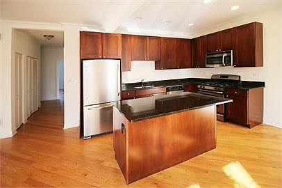 3rd image of 3320 W Cortland St #3