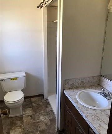 5th image of 205 E Morris Ave