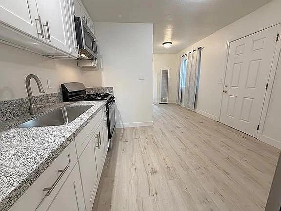 2nd image of 1823 Gardenia Ave #A-2