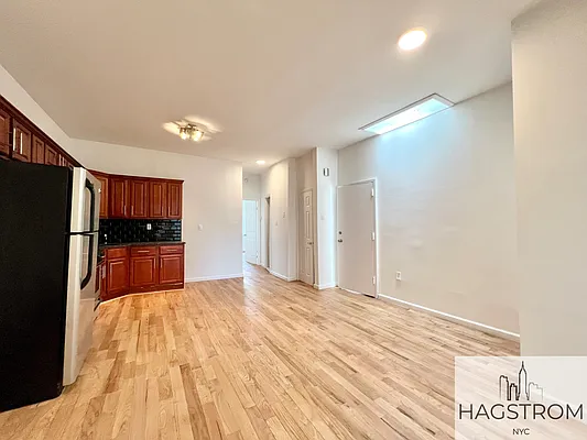 Rented by Hagstrom Management Inc | media 12