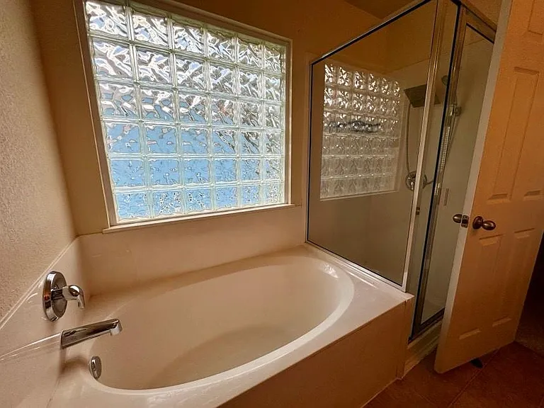 8301 Winterstein Dr — Photo 21