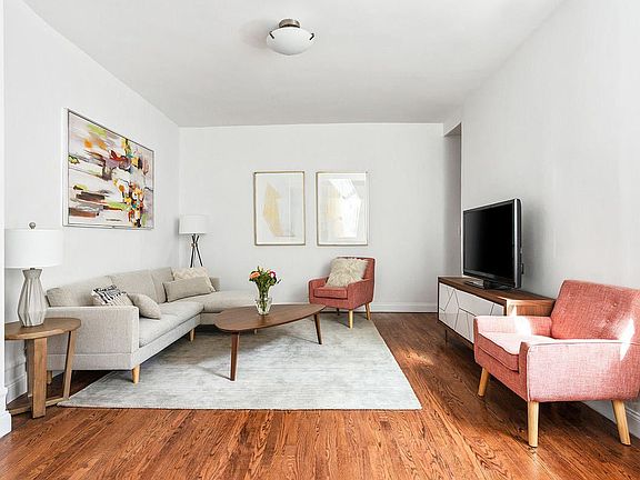 2nd image of 203 W 98th St APT 4C