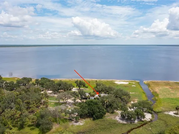 2600 Fort Lane Rd, Geneva, FL 32732