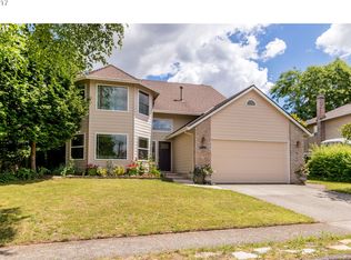 2726 NE Beech Dr, Gresham, OR 97030