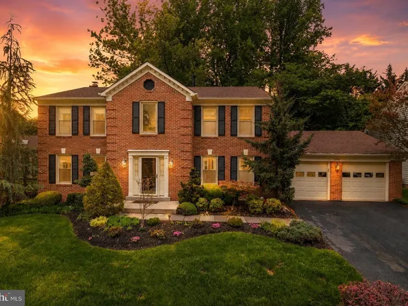 12213 Galesville Dr, Gaithersburg, MD 20878