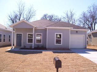 902 W Florence St, Denison, TX 75020