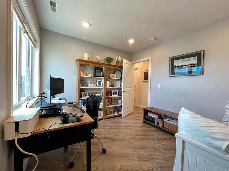 219 Waterman St — Photo 14