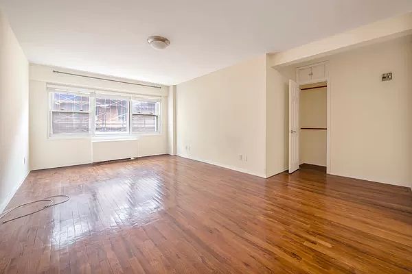 1st image of 210 E 63rd St APT 8B