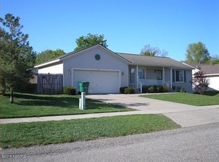 1428 Gunnink Dr SE, Kentwood, MI 49508