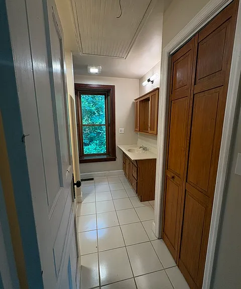 5021 Green Ridge Ln #A — Photo 6