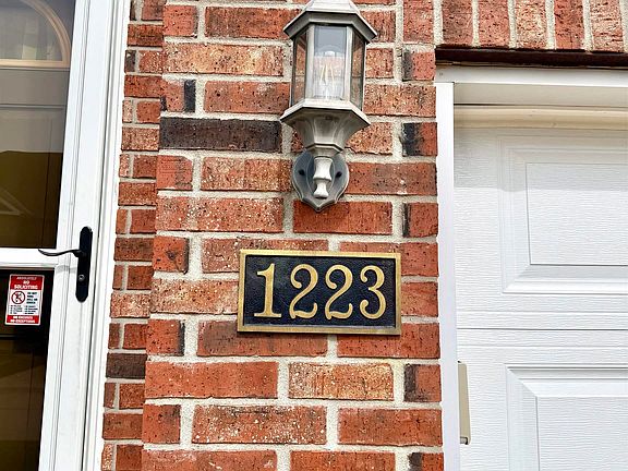 2nd image of 1223 Dustins Way