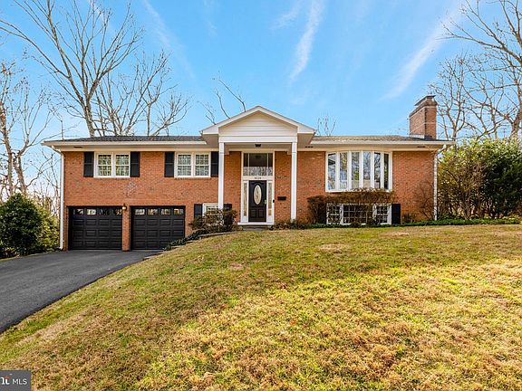 4th image of 9119 Hamilton Dr