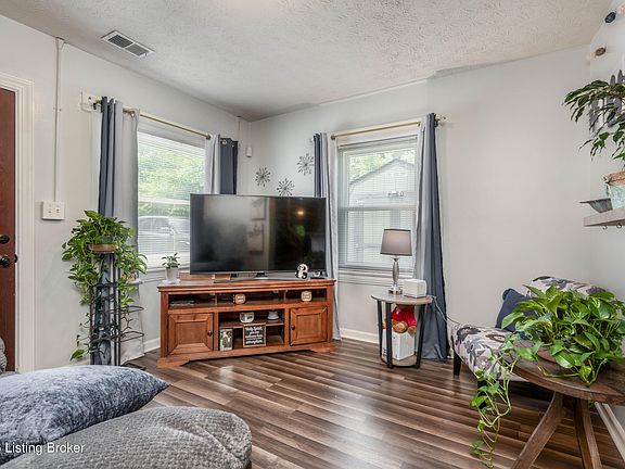 5th image of 4618 Grandview Dr
