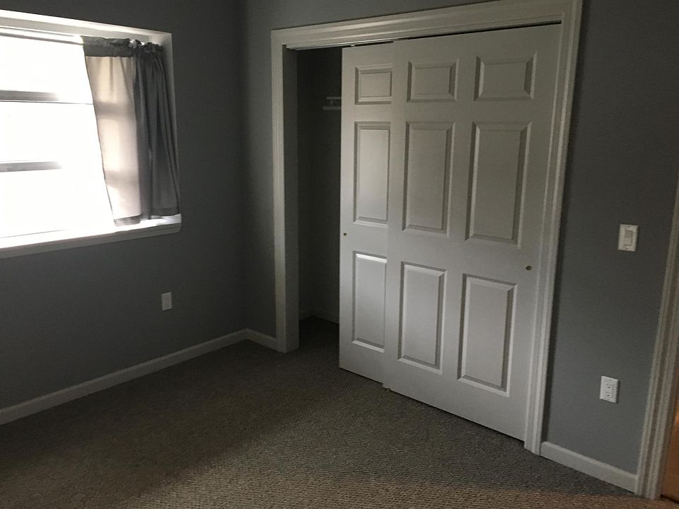 2nd image of 115 Bloomfield Ave