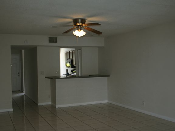 Spacious Living/Dining Room Combo