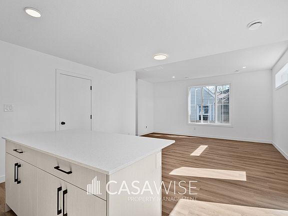 4th image of 11323 106th St NW Unit 1