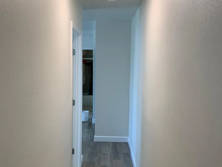 8765 S San Pedro St #1/2 — Photo 7