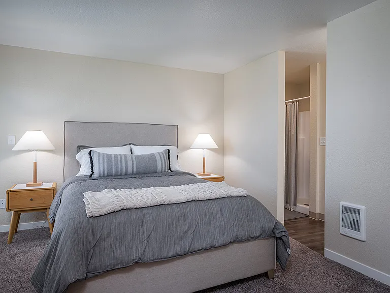 Sundial Apartments — Photo 14