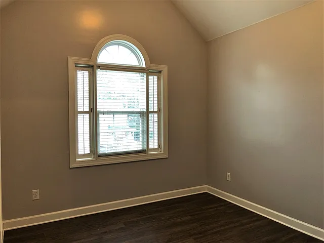 2713 Denbel Cir — Photo 10