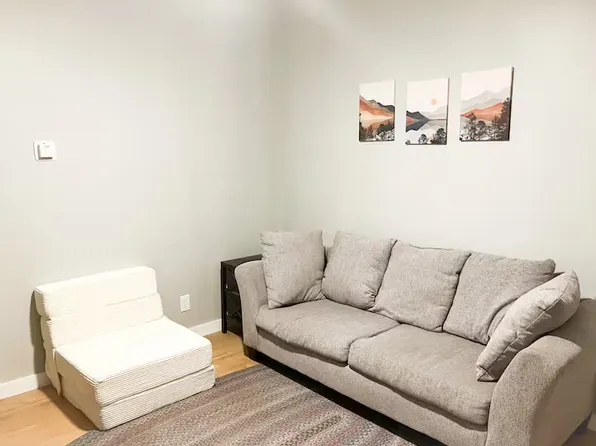 5 Lincoln Ave Unit 1, Troy, NY 12180