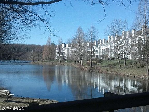 2nd image of 2982 Yarling Ct #2994