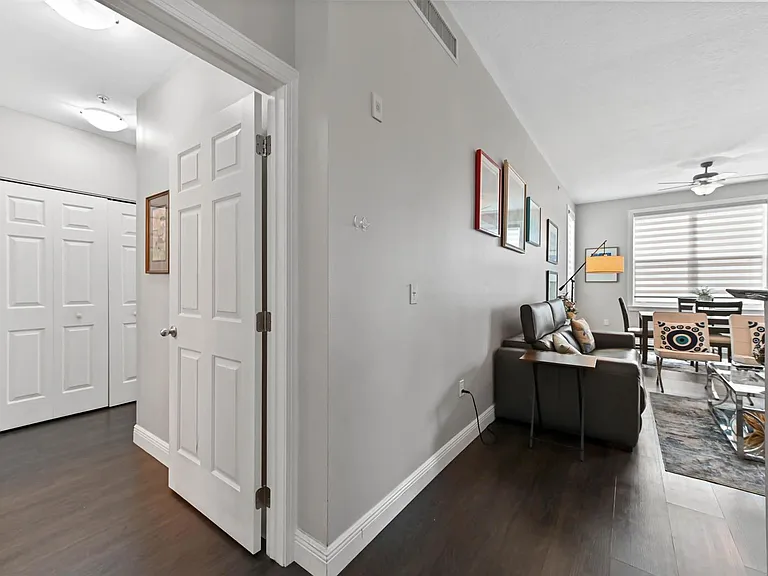 804 E Windward Way #120 — Photo 7