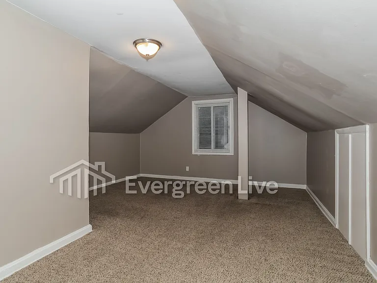 2032 Sundale Ave — Photo 7