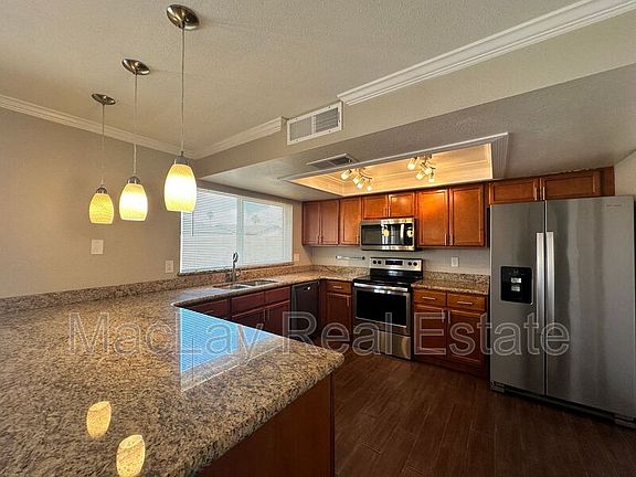 3rd image of 3522 E Helena Dr