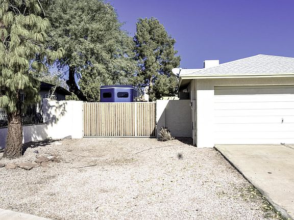 3rd image of 5416 W Garden Dr