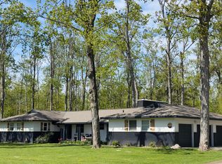 2402 Manorwood Dr, Gaylord, MI 49735