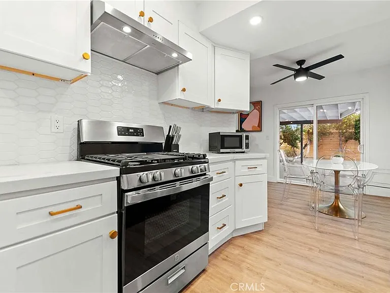 4351 E Calle De Carlos — Photo 12