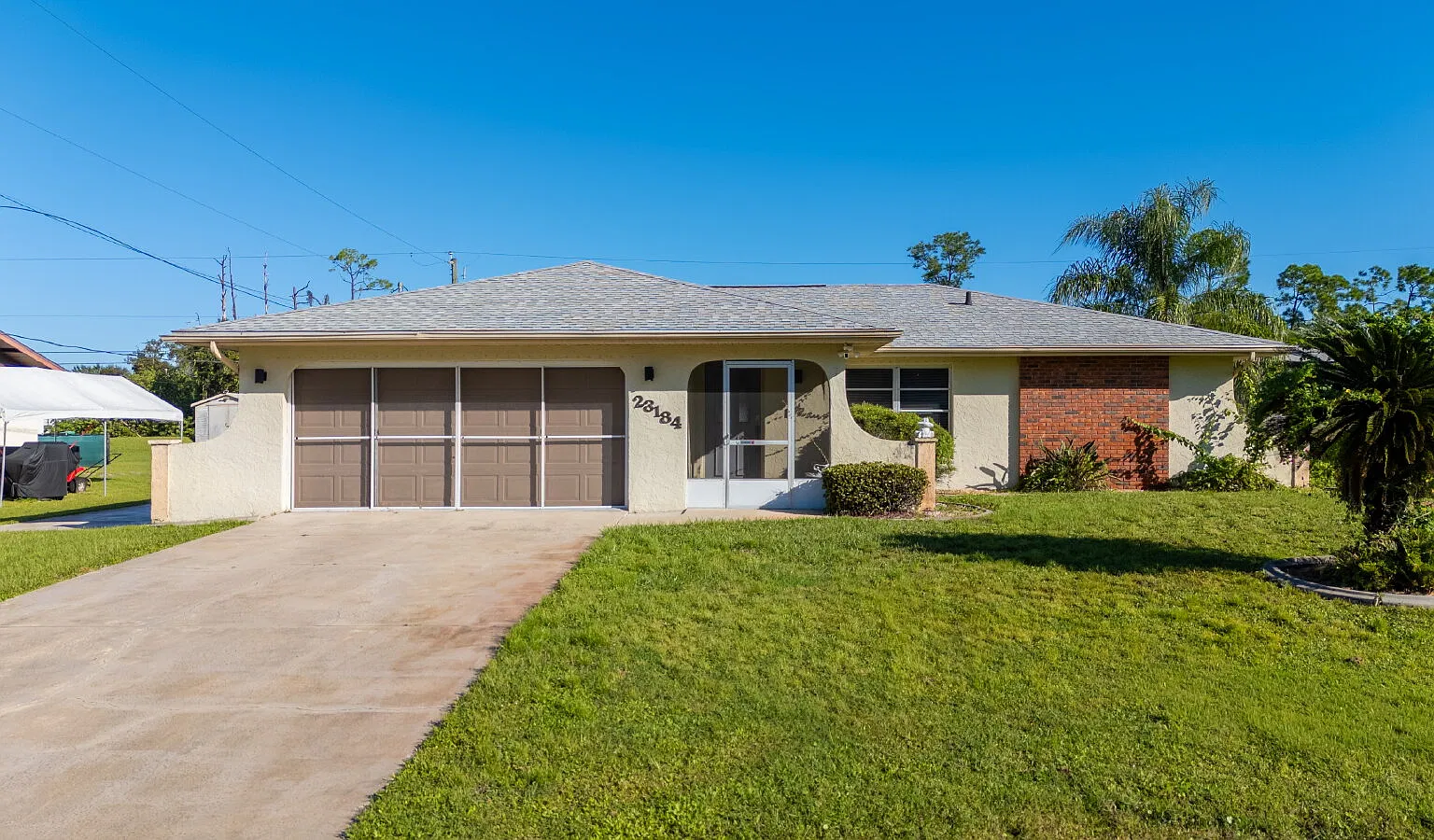 3 bed, 2.0 bath, 1370 sqft, $2,200 — Photo 1