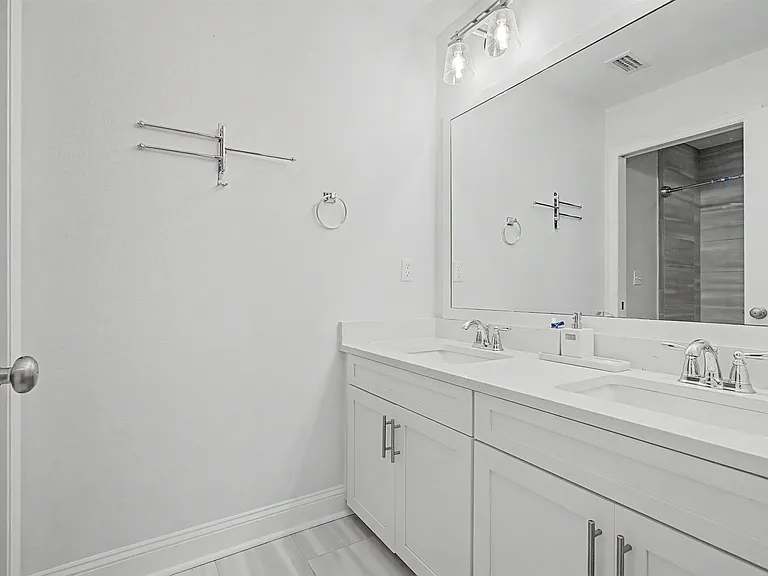 2508 Mount Vernon Ln — Photo 32