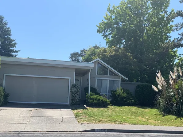 1326 Camino Coronado, Rohnert Park, CA 94928