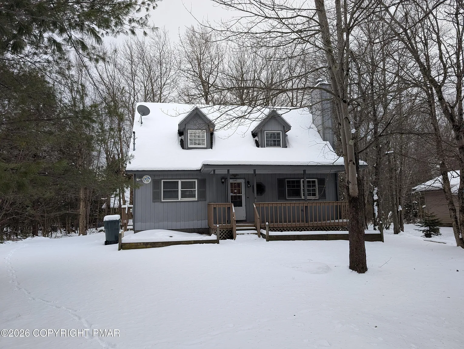 715 Country Place Dr photo 1