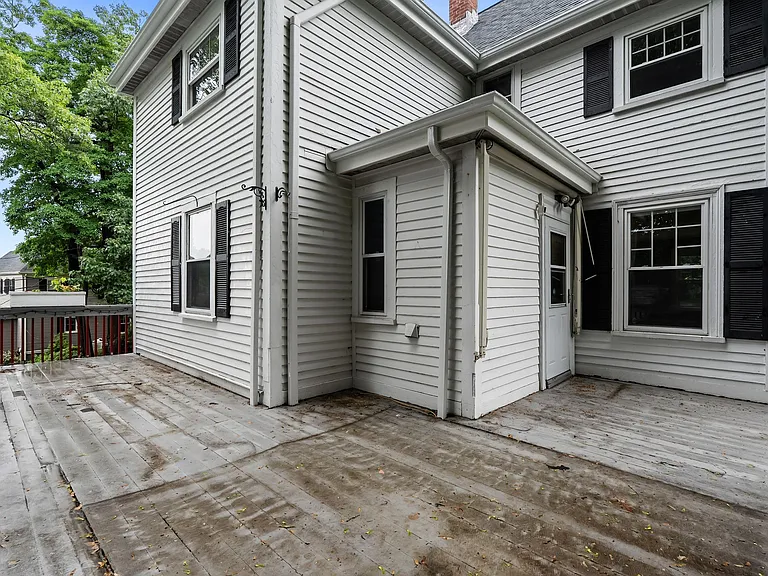 103 Hollis Ave — Photo 31